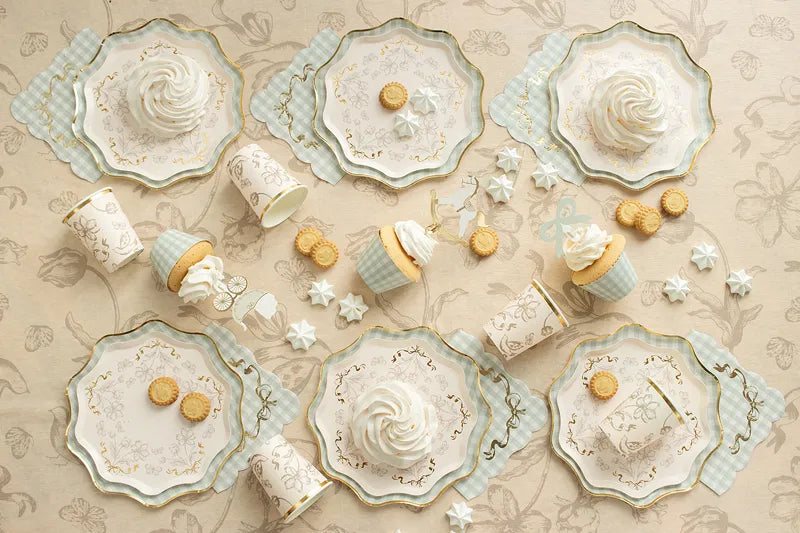 đż Beige & Grøn Festserie â Elegant og naturlig borddĂŚkning