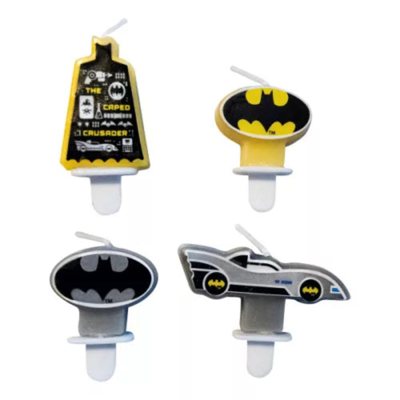Batman kagelys – 4 stk. med superheltemotiv
Batman City kagelyssæt med 4 små lys à 3 cm. Perfekte til fødselsdagskagen for enhver lille superhelt.