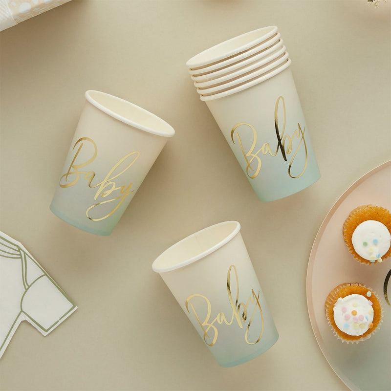 Elegante papkrus "Baby" i salviegrøn ombre med guldtryk. Perfekte til babyshowers og dåb. Pakke med 8 stk.