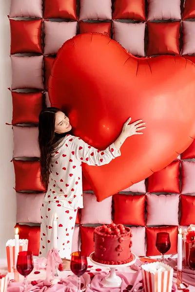 Kæmpe Hjerte folieballon i rød 136 x 129 cm