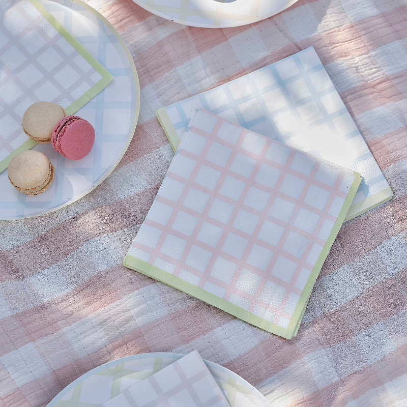 Pastelfarvede ternede servietter
