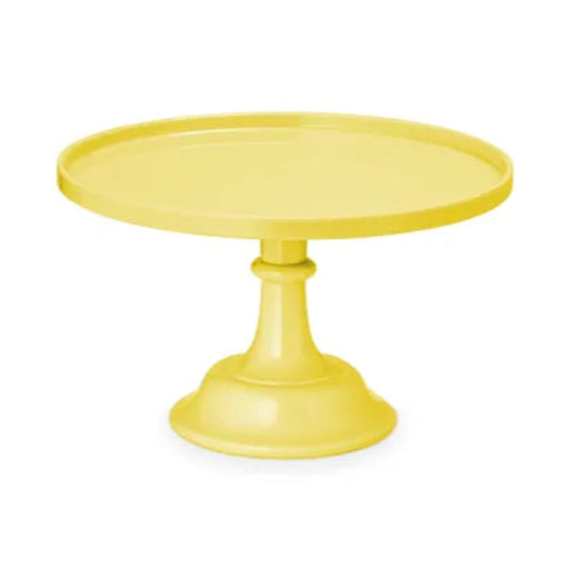 Gult kagefad pĂĽ fod â Ă24 cm serveringsfad til kage og snacks
Smukt gult kagefad pü fod i candy dish-stil. Perfekt til at prÌsentere kager, cupcakes og snacks med stil. Diameter ca. 24 cm, højde ca. 14,5 cm.