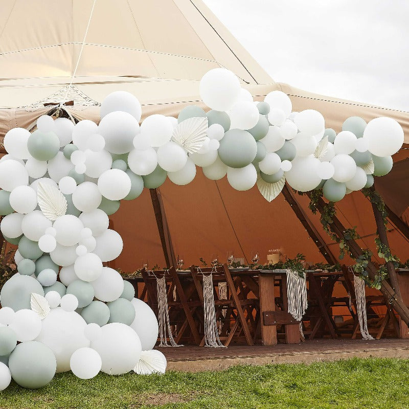 Ballonbue i olivengrøn og hvid