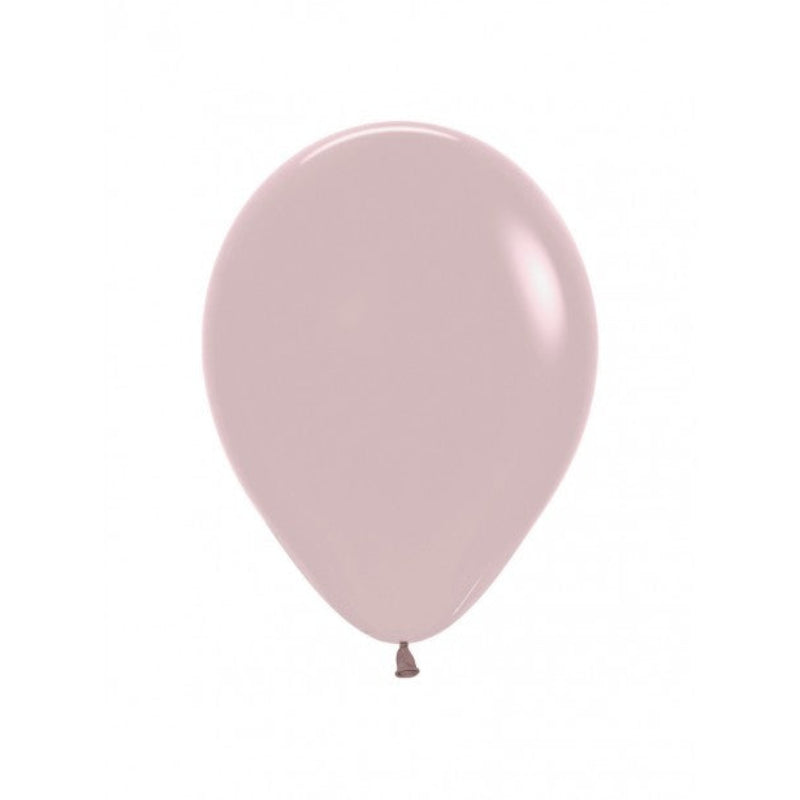 Smukke pastelfarvede balloner i Dusk Rose fra Sempertex. 9"/23 cm. Fremstillet i 100% naturlatex. Kan fyldes med helium eller luft.