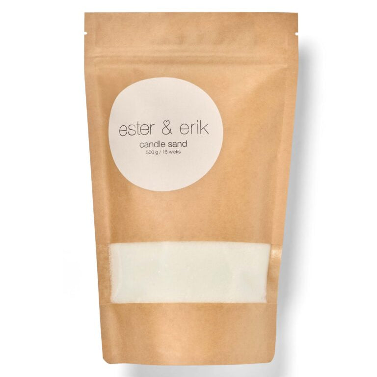 Design dine egne lys med naturligt lyspulver fra Ester & Erik. 500 g inkl. 15 væger. Fremstillet af vegetabilsk voks og kan genanvendes – perfekt til hjem, borddækning og gaveidéer.