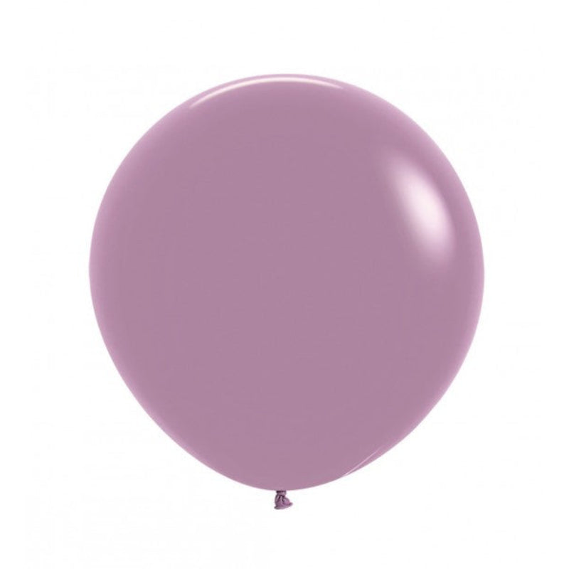 Pastel Dusk Lavender balloner – 60 cm (10 stk.)
Store støvet lilla balloner fra Sempertex. 24"/60 cm. Fyld med helium og brug Hi-Float for længere svævetid. 100% naturlatex. 10 stk. pr. pakke.