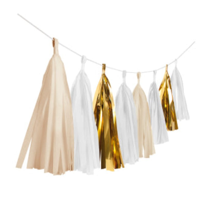 Tilføj glamour og glans med vores Gold Brush Garland Tassel guirlande med kvister brun guld