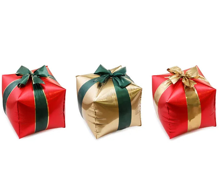 Folieballoner Gaver – 3 stk. gaveballoner
Smukke folieballoner formet som gaver i mix farver. Kan fyldes med luft og helium. Perfekt til fester, jul og nytår. Inkl. 3 balloner og sugerør.