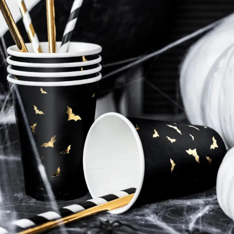 Halloween krus sorte med guld flagermus
