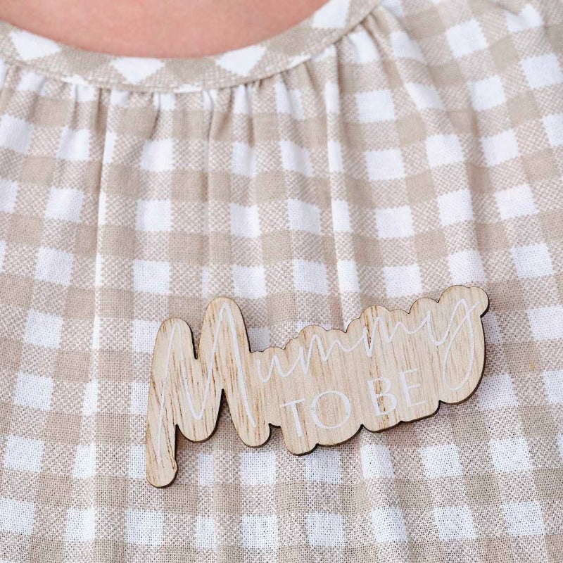 'Mummy to Be' Botanical Baby Badge i træ