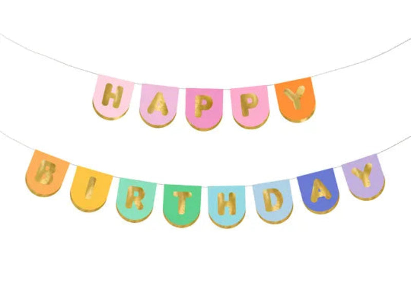  Happy Birthday banner – mix farver, 163 x 12 cm
Festligt papirbanner i farverige nuancer. Happy Birthday tekst, 163 x 12 cm, snor 2,13 m. Perfekt fødselsdagspynt, leveres til selv-samling.