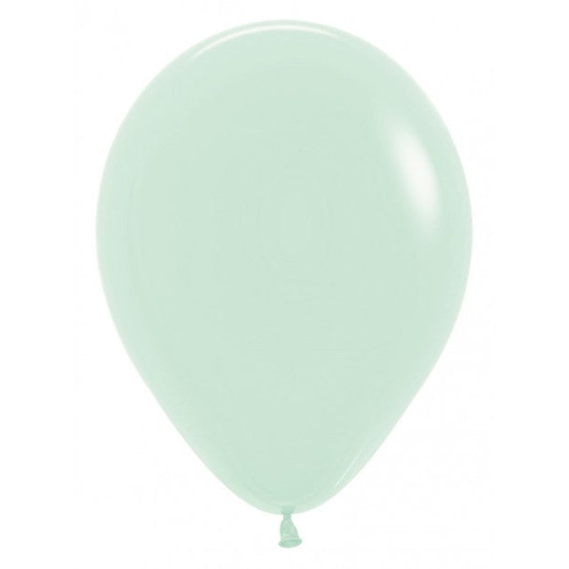 Pastel Matte Green balloner 30 cm/12" – Sempertex balloner i støvet grøn
Pastelgrønne balloner i 12" fra Sempertex. 100% naturlatex, velegnet til helium og luft. Ideelle til dekoration ved dåb, babyshower og fødselsdag.
