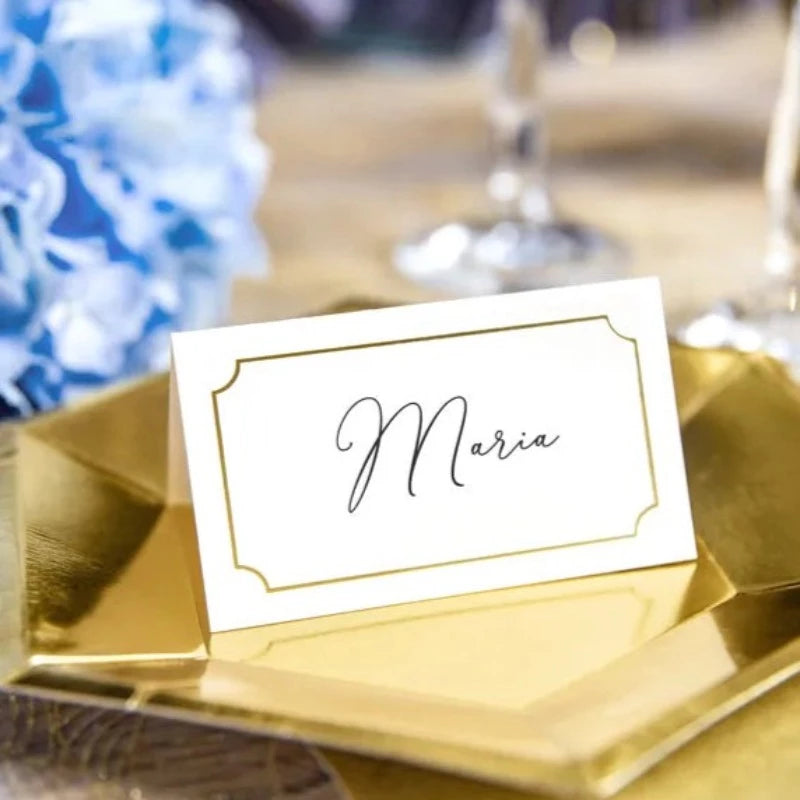 bordkort i hvid med guldkant