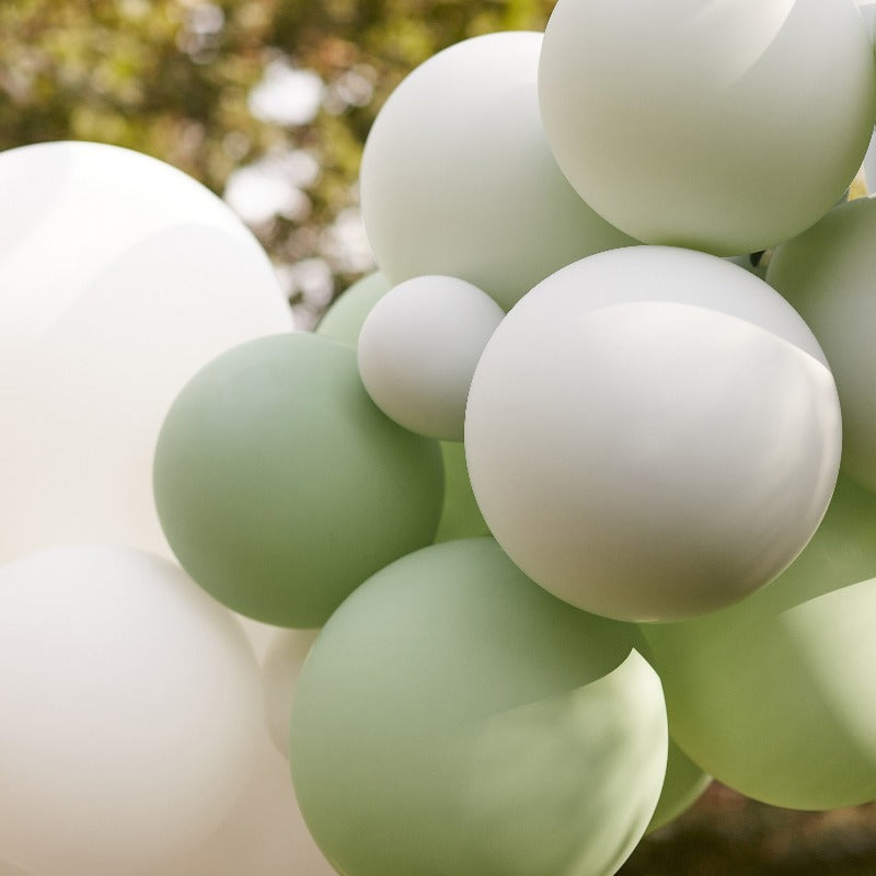 Ballonbue med papirvifter i grøn,salvie,nude